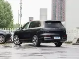 Geely Galaxy M9 2026 210km Полный привод Чёрно-золотой Чжияо 4