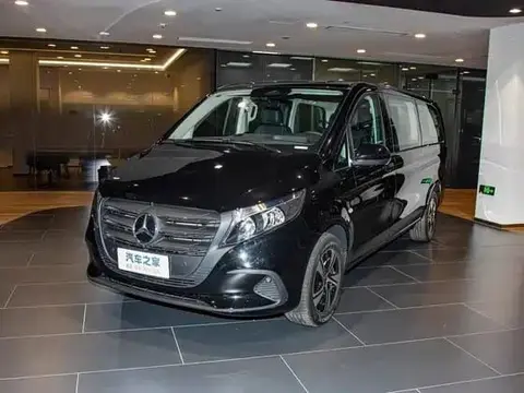 Vito однодверный 2.0T, задний привод