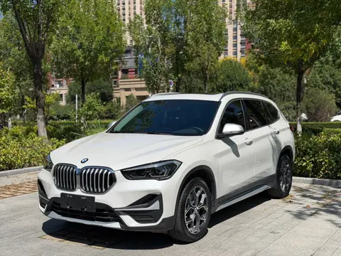 BMW X1 sDrive20Li 2022, Fashion