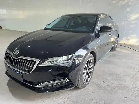 Škoda Superb, 2023 модельный год, TSI280, 1.4T (150 л.с.), DSG, передний привод