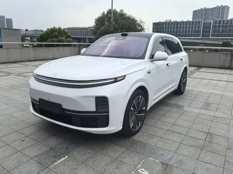 Li Auto L7, 2025 модельный год, EREV (286 км), 154 л.с., автоматическая, полный привод