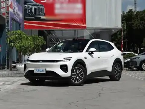 Changan Qiyuan Q06 2027 700 Чжисян